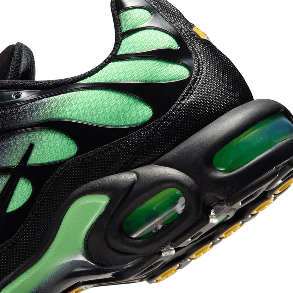 Nike Air Max Plus 'Black Illusion Green'