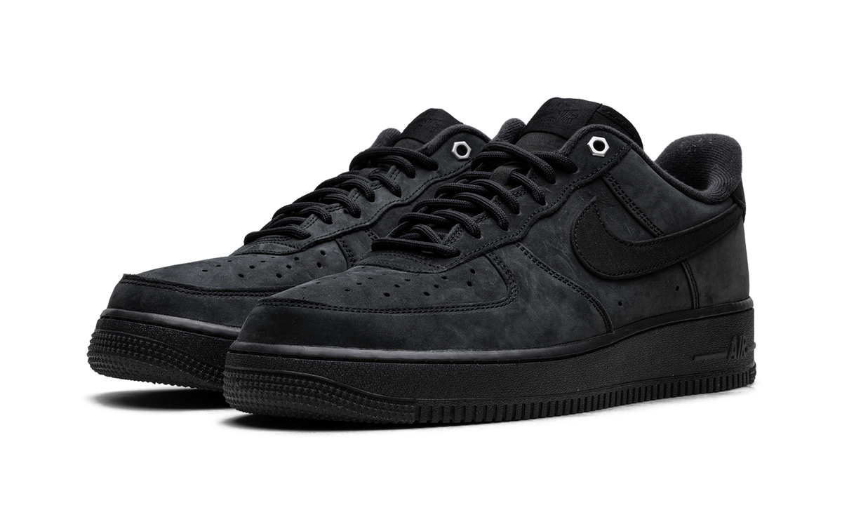 Air Force 1 Low '07 WB "Triple Black Nubuck" CJ9179 001